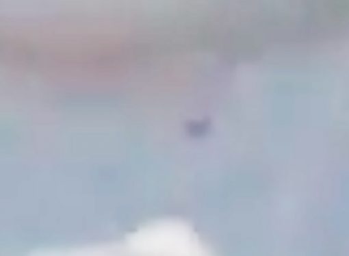 Square UFO videotaped over Illinois