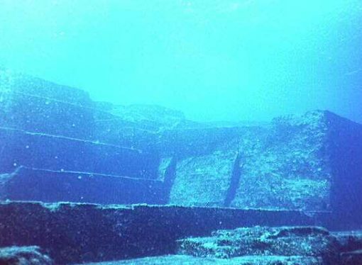 YONAGUNI PYRAMID A Geoglyphic Study of The Yonaguni Monolith, Japan