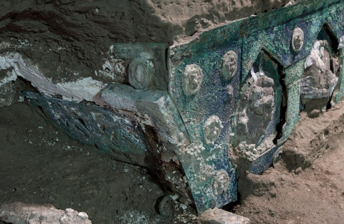 Archaeologists find unique ceremonial vehicle near Pompeii